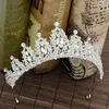 Crystal Beads Wedding Crowns Bridal Headpieces pannband Kvinnor Crystal Jewelry Tiaras hela partiet Quinceanera Födelsedagshår AC8014579