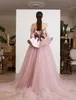 Wspaniałe Różowe Suknie Wieczorowe Z Tulle Overskirt Off Ramię Koronki Appliqued Formal Prom Dress Fashion Backless 2019 Satin Party Suknie