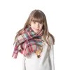 100 * 100CM Enfants Écharpes À Carreaux Glands Rayés Écharpe En Cachemire Filles Tartan Écharpe Wraps Hiver Bébé Écharpe Châle De Mode Foulard Chaud M697