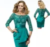 Verde Esmeralda Mãe Do Laço Da Noiva Vestidos de 2018 Plus Size ilusão 3/4 Mangas Frisado Curto Mini Wedding Evening Party Dresses