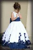 2020 Lovely Flower Girl Dresses With Red And White Bow Knot Rose Taffeta Ball Gown JewelNeckline Little Girl Party Pageant Gowns 5311118