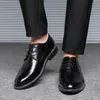 Marca italiana sapatos formais homens designer sapatos oxford para homens sapatos de casamento homens zapatos de hombre zapatos de hombre sapato masculin ayakkab