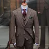 Vår vinter mode brun tweed brudgum tuxedos man blazer notch lapel två knapp män affärsmiddag prom kostym (jacka + byxor + slips + väst) 1155