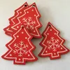 Biała Czerwona Choinka Ornament Drewniane Wiszące Wisiorki Angel Snow Bell Elk Gwiazdkowe ozdoby świąteczne do domu