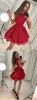 사랑스런 계층화 된 레드 칵테일 드레스 - 라인 라운드 넥 캡 슬리브 짧은 댄스 파티 드레스 세련된 레이스 계층 형 바지락과 동창회 복장