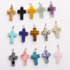 En gros 50 pcs/lot Charmes Haute qualité Croix Pendentif Naturel Cristal Pierre Pendentifs pour la fabrication de Bijoux Boucle D'oreille Collier Livraison gratuite