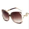 Lunettes de soleil pilotes classiques de haute qualité Men de la marque Femmes Sun Sun Glasses Cadre métallique Haute définition Case noir 6002452