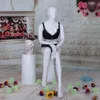 Nouveau Mannequin femme à la mode meilleure qualité nouveauté en fibre de verre brillant blanc Mannequin offre spéciale