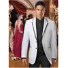 Haute qualité deux boutons blanc smokings marié pic revers garçons d'honneur meilleur homme costumes costumes de mariage pour hommes (veste + pantalon + gilet + cravate) NO: 1212