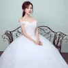 Abito da sposa su misura 2017 Nuovo modo di arrivo Semplice scollo a barchetta sexy Pizzo bianco Principessa Cina Abiti da sposa Abiti da sposa