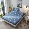 Vacker blå Tree Leaf Plant Printed Bed Sheet 100% Bomull Tyg Anpassat ark med elastiskt band 120 * 200cm, 150 * 200cm, 180 * 200cm