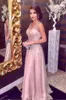 Élégant Blush Rose Robes De Soirée Longue 2022 ALine Bretelles Sexy Col En V Major Perles Prom Party Tapis Rouge Robe Filles Pageant Gow3219656