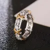 Zweifarbiger klassischer weißer Kristall ebnen Frau Silberfarbe Ringe Mode Hochzeit Schmuck Kreuz X Form Ring für Frauen bestes Geschenk