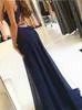 Billiga sida Split Prom Klänningar Halter V-Neck Lace 30D Chiffon Backless Aftonklänningar Lång elegant Formell Klänning Party Enkel Blå Klänning