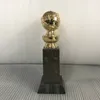 Trophée Golden Globe Award 10 pouces avec logo HFPA estampillé en or 26 cm de haut couleur or bon Golden Globe8213090