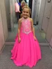 2023 Nya Fuchsia Little Girls Pageant Dresses Pärled Crystals A Line Halter Neck Kids Toddler Flower Prom Party Downs For Weddings245Q