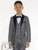 Три куски Grey Boys Tuxedo 2018 дешевые индивидуальные мальчики для мальчиков.