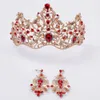 couronne d'or rouge