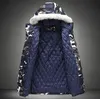 新しい冬のジャケットメンズと女性のファッション迷彩パターン長い恋人のジャケットの肥厚のカジュアルなフード付きの毛皮の襟巻コート