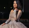 Saudiarabiska kristaller applikationer Långärmade kvällsklänningar 2019 Off-Shoulder Prom Klänningar Sexiga Pärlor Floral Lace Zipper Formella Party Gowns