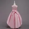 Vestidos de niña de las flores de satén bastante alto y bajo Color cian 2018 Vestidos con apliques de cuentas para niñas Vestido de fiesta para niños D01