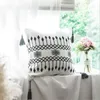 decoração de casa nórdica capa de almofada estilo tricô preto e branco decoração de borla cadeira de cama fronha quadrada retangular235U