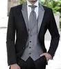 Gri Gümüş Erkek Damat Smokin için 2017 Düğün Takım Elbise (Ceket + Pantolon + Yelek) Üç Adet Groomsmen Düzenli Büyük Boyutları Suits