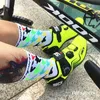 新しいプロフェッショナルサイクリングソックス男性女性自転車屋外バイク乗馬ソックスブランド圧縮靴下粉の汗と通気性