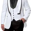 プロムパーティーのための白と黒の結婚式の男性スーツラペルカスタムメイド3ピースグルームマンタキシードジャケットパンツベスト248l