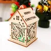 LED Jul Wood House Cabin Hängande dekoration för Santa Claus Elk Reindeer Bell Julgran Hängande Ornament Dekor Xmas Present