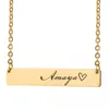 Collana con barra con nome personalizzato personalizzato Collana in oro per donna Coordinate del cuore inciso in acciaio inossidabile Parole con nome Iniziale semplice gioielli 2652