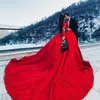 Glamour Moyen-Orient Robes De Mariée Encolure Dégagée Perles Paillettes Dentelle Appliques Saoudite Robe De Mariée Rouge À Manches Longues Robe De Bal Robe De Mariée