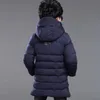 Pojkar Winter Coat Hooded 4-15 år gammal Kids Down Jacket Barnens Parkas Varm Försäljning Tjock Vindskyddad och Varm Läder Märkning