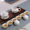 Il set da tè cinese in porcellana include un totale di 10 pezzi di alta qualità elegante Gaiwan bella e facile promozione del bollitore in ceramica