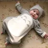 ベビーロンパーズ秋の男の子の服コットン新生児服幼児ジャンプスーツガール服セットキッズ服ロンパー帽子