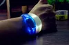 Pulsera de destello LED Brazaletes luminosos Luz intermitente nocturna controlada por sonido KTV Bar Club Brillante Prop Decoraciones para fiestas de Navidad