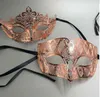 Oro rosa Mujeres Hombres Pareja Pareja Amante Hecho de metal ligero Corte láser Filigrana Veneciana Mardi Gras Mascarada Baile Máscaras Conjunto