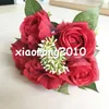 FAKE ROSA Hydrangea Bouquet di simulazione di fiori rose con frutta di plastica per mazze nuziali bouquet casa vetrina decorativa fiori artificiali
