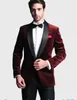 Ny mode burgundy sammet brudgum tuxedos groomsmen ha utmärkta män affärsverksamhet kostym party prom kostym (jacka + byxor + båg slips) nej: 226