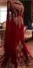 Glamour Arabe Dentelle Perles Sirène Rouge Robes De Soirée Avec Cape Dubaï Formelle Longue Fête Robes De Bal Pageant Robe Robe De Soirée