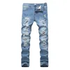 2018 nova moda jeans rasgados homens retalhos oco para fora impresso mendigo calças cortadas homem cowboys demin calças masculinas drop11254j