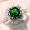 Sparkling Luxury Smycken Drop Frakt 100% Pure 925 Sterling Silver Emerald CZ Diamond Gemstones Women Weddiing Band Ring för älsklingsgåva