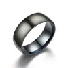 Модная черная титановая кольцо Men039s Matte закончил классическое обручальное кольцо ювелирного кольца мужское обручальное кольцо 20188762945