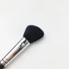 MO M104 ANGLE BLUSH Brush Quality Sable Hair Contour Bronzer Complexion Brush Beauty makeup brush Blender4358933