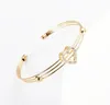 Hot nouveaux bijoux européens et américains collier en forme de coeur collier ensemble amour oreille clou métal bouche bracelet mode classique élégant