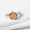 Heiße verkaufende Kupfer-Silber-Farben-justierbare Größe Rosen-Blumen-Verpackungs-geöffneter Finger-Ring für Frauen Hochzeit Hand Accessoires Mode Schmuck Geschenk