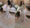 2018 Robes De Soirée Luxueuses Porter Col Haut Sheer Manches Longues Dentelle Appliques Cristal Perlé Tribunal Train Robes De Bal Plus La Taille Robe De Soirée