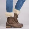 Strickende Wollstiefel Beinwärmer Pelz Damenmode Stiefelüberzug Halten Sie warme Socken Weihnachtswolle kurze Socken für den Winter