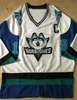 ケベックノルディックヴォルフジャージー＃19 Joe Sakic Hockey Jersey Embroidery Stitched任意の数字と名前Jerseysをカスタマイズしました。