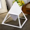 Lampe tactile créative pyramide charge veilleuse cadeau personnalisation